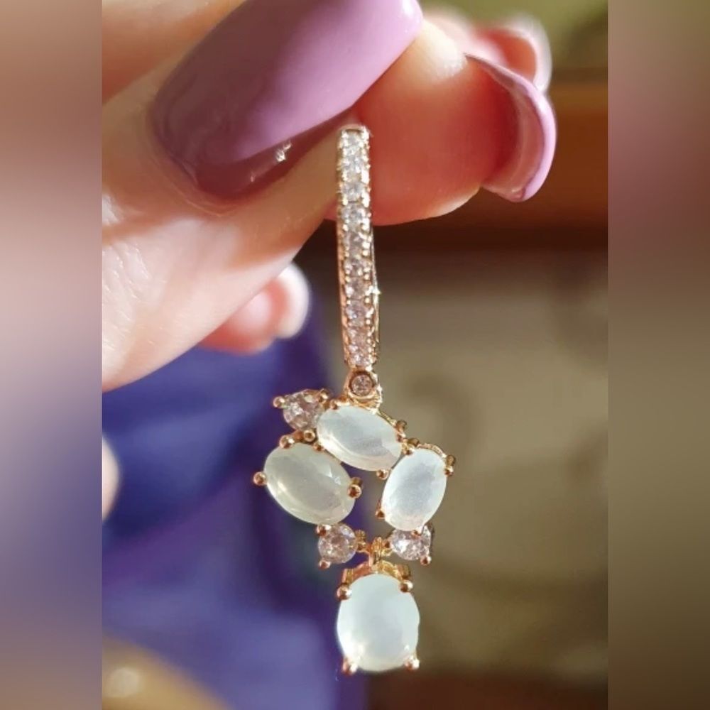 585 Rose Gold Green Zirconia Dangle Earrings - Picture 6 of 9